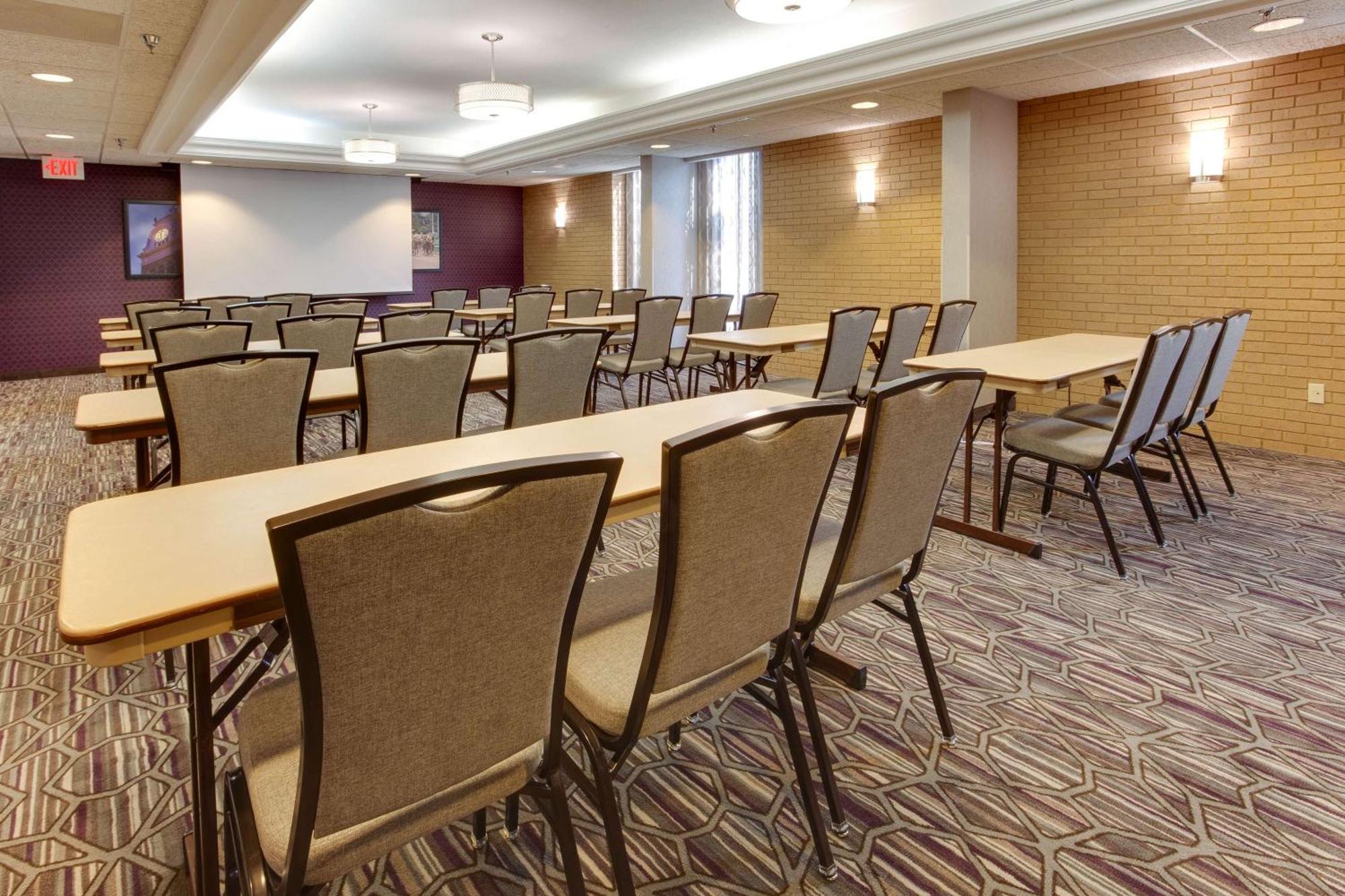 Drury Inn & Suites Louisville East Luaran gambar